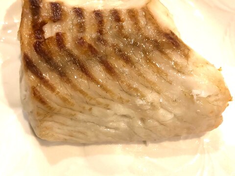 嬉しい骨なし鯛の塩焼き(お刺身用)